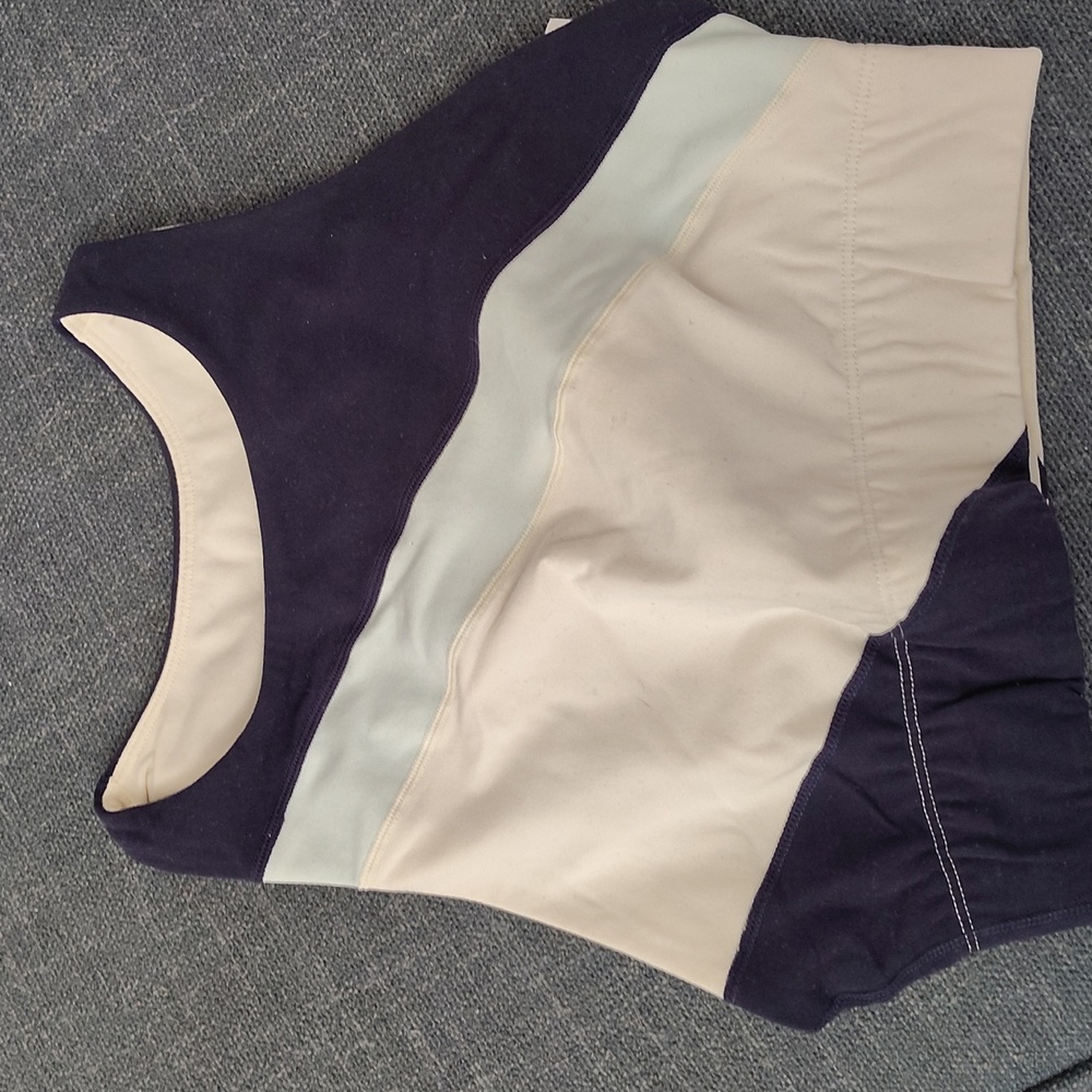 New balance sports bra size small